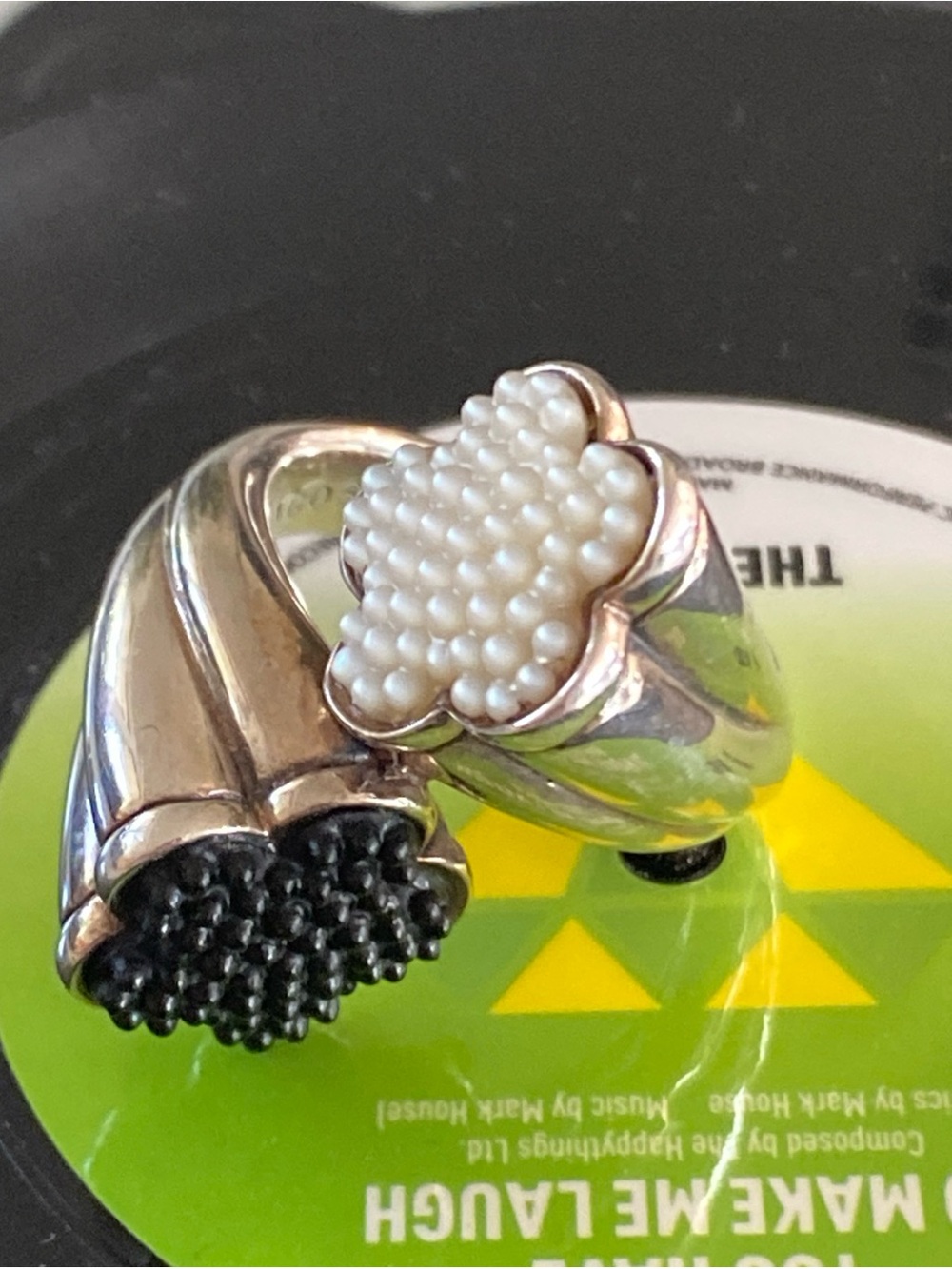 Lagos Caviar Silver, White & Black Ceramic Bead Ring Size 7